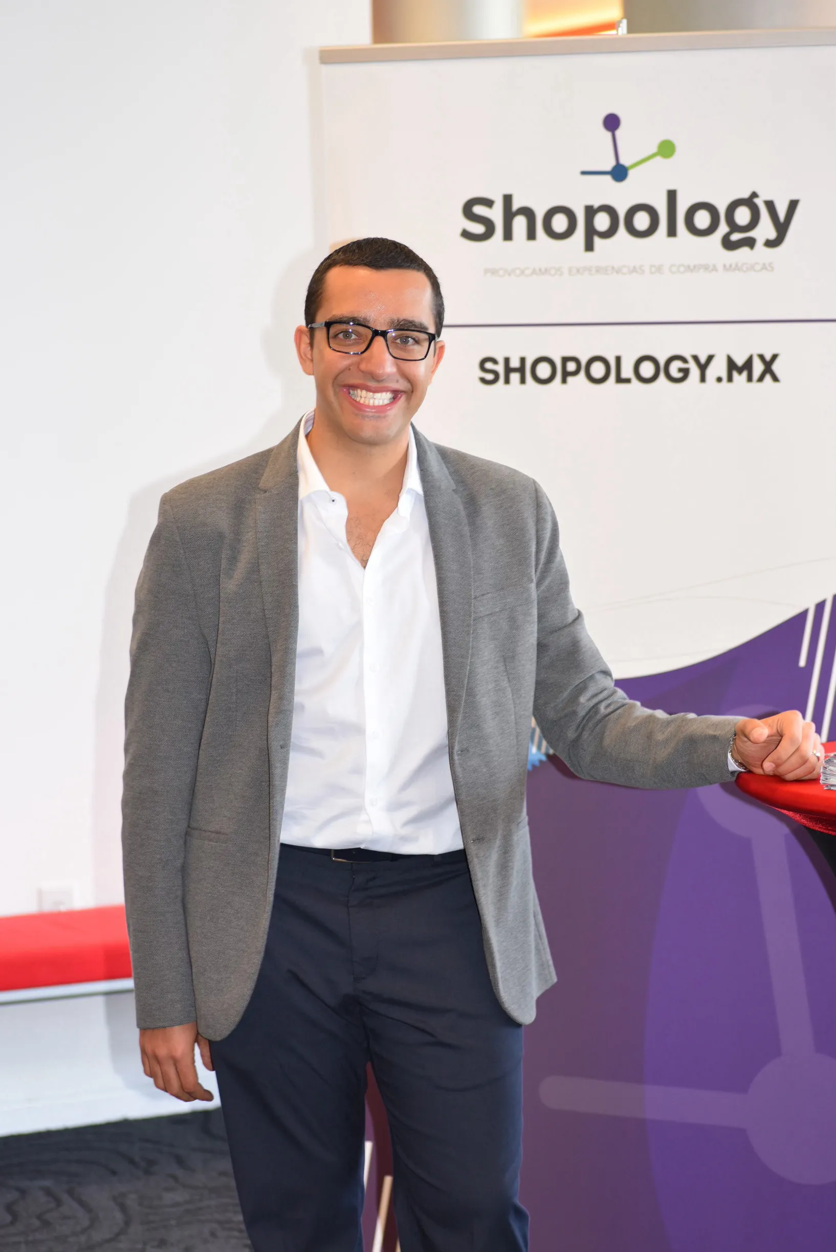 Carlos Agami presentando Big Brother